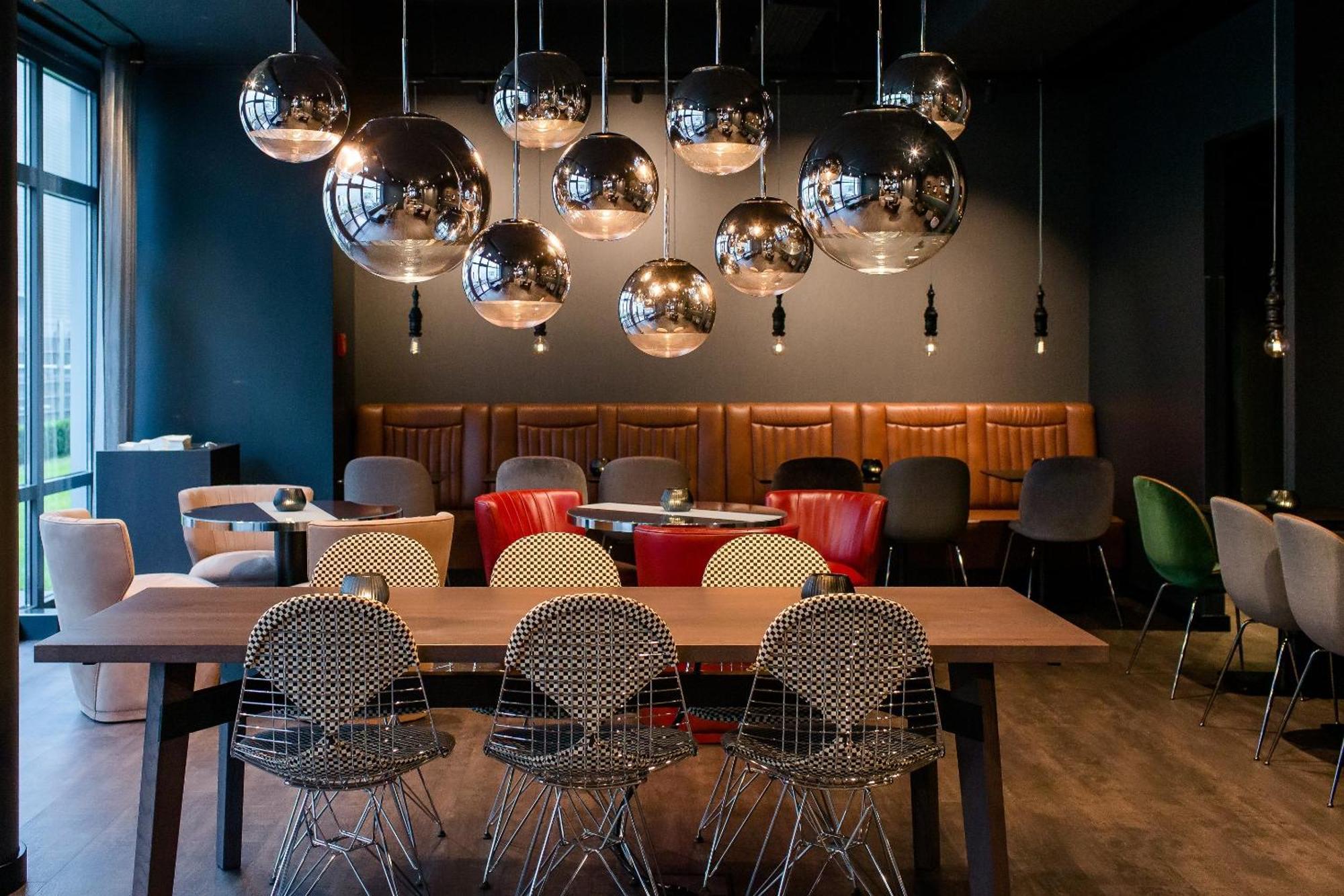 Motel One Frankfurt-Eastside Франкфурт-на-Майні Екстер'єр фото