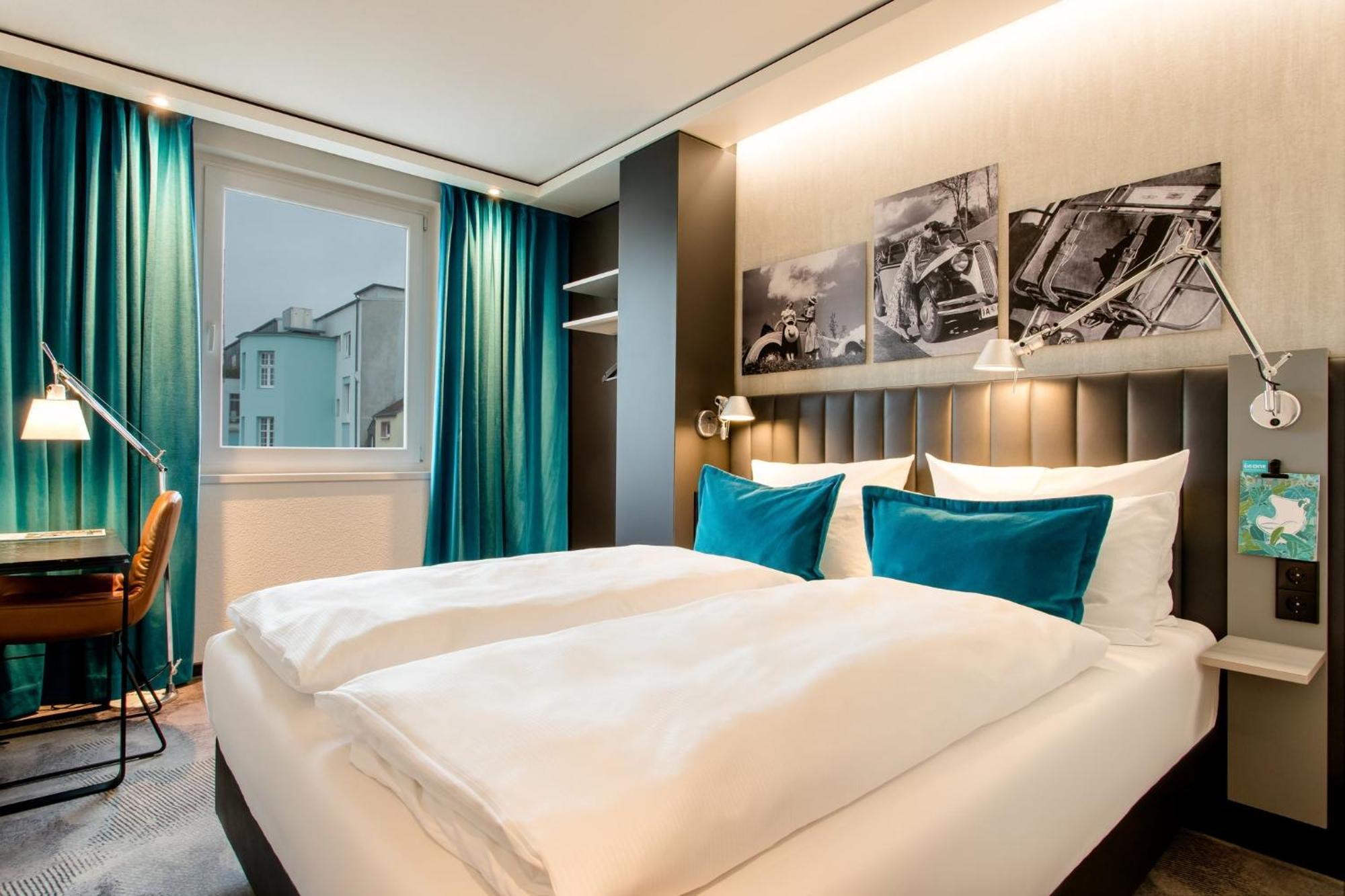 Motel One Frankfurt-Eastside Франкфурт-на-Майні Екстер'єр фото
