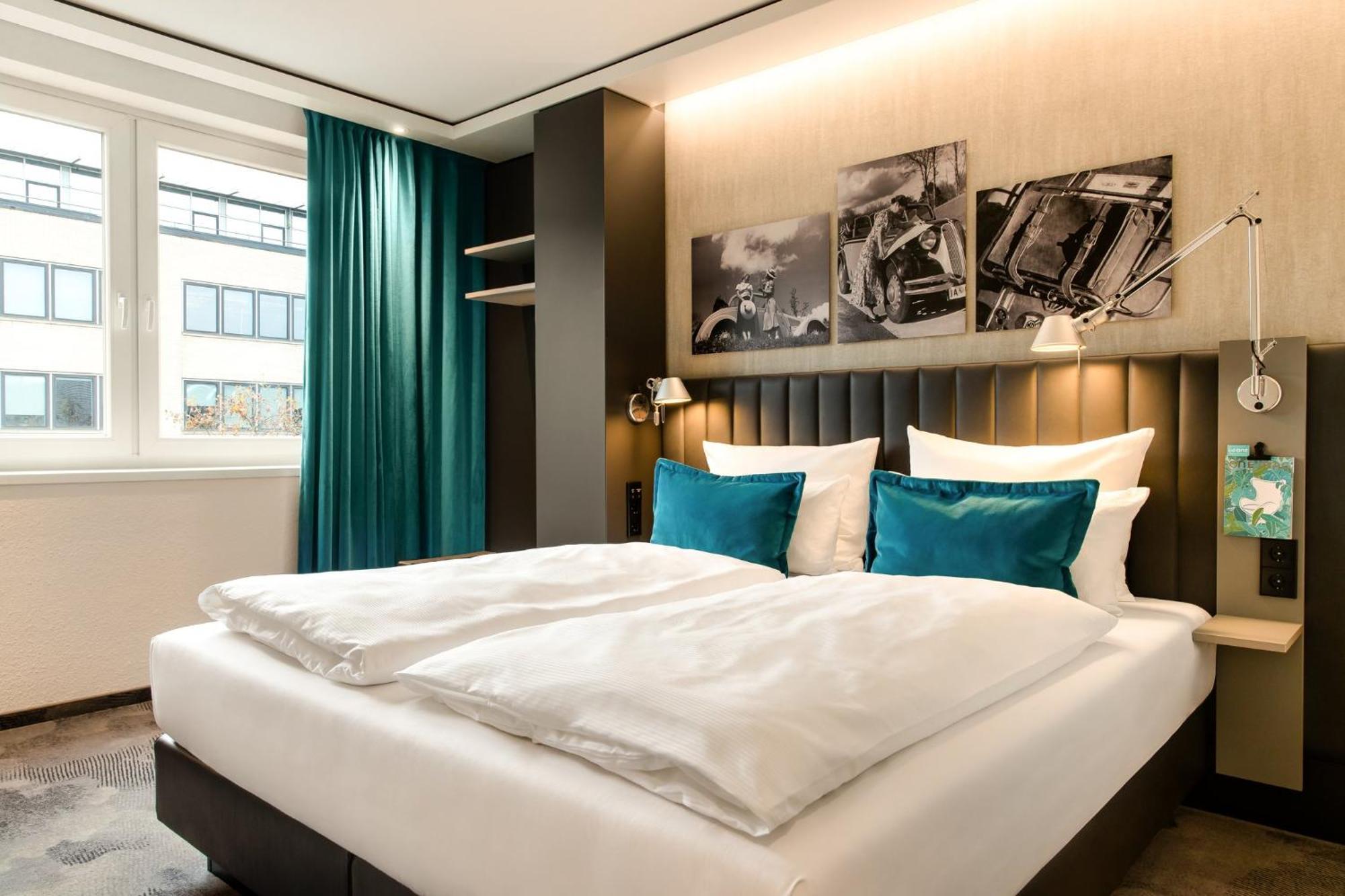 Motel One Frankfurt-Eastside Франкфурт-на-Майні Екстер'єр фото