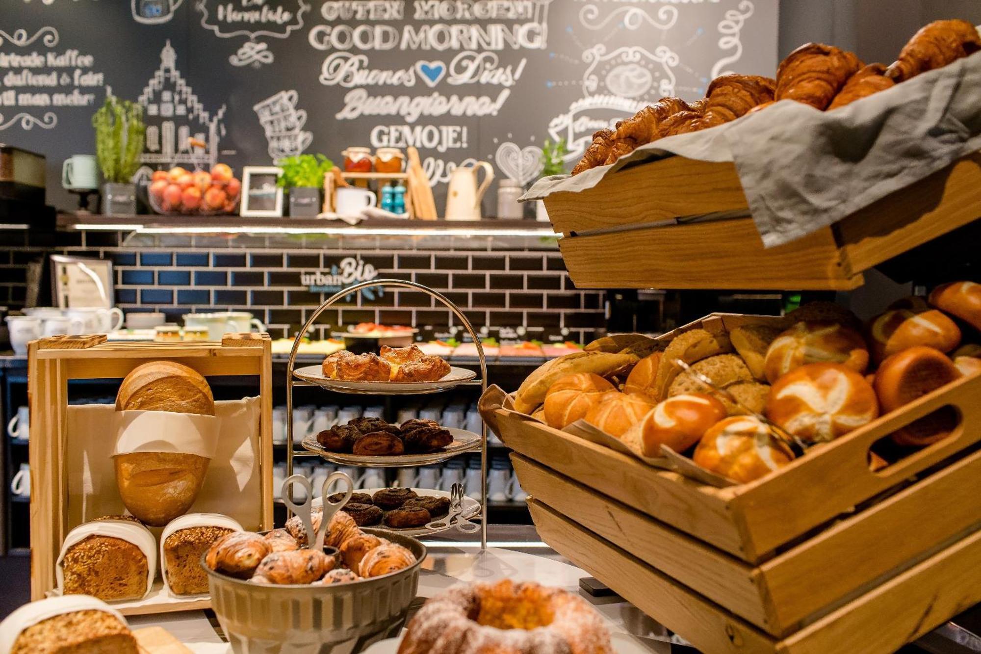 Motel One Frankfurt-Eastside Франкфурт-на-Майні Екстер'єр фото