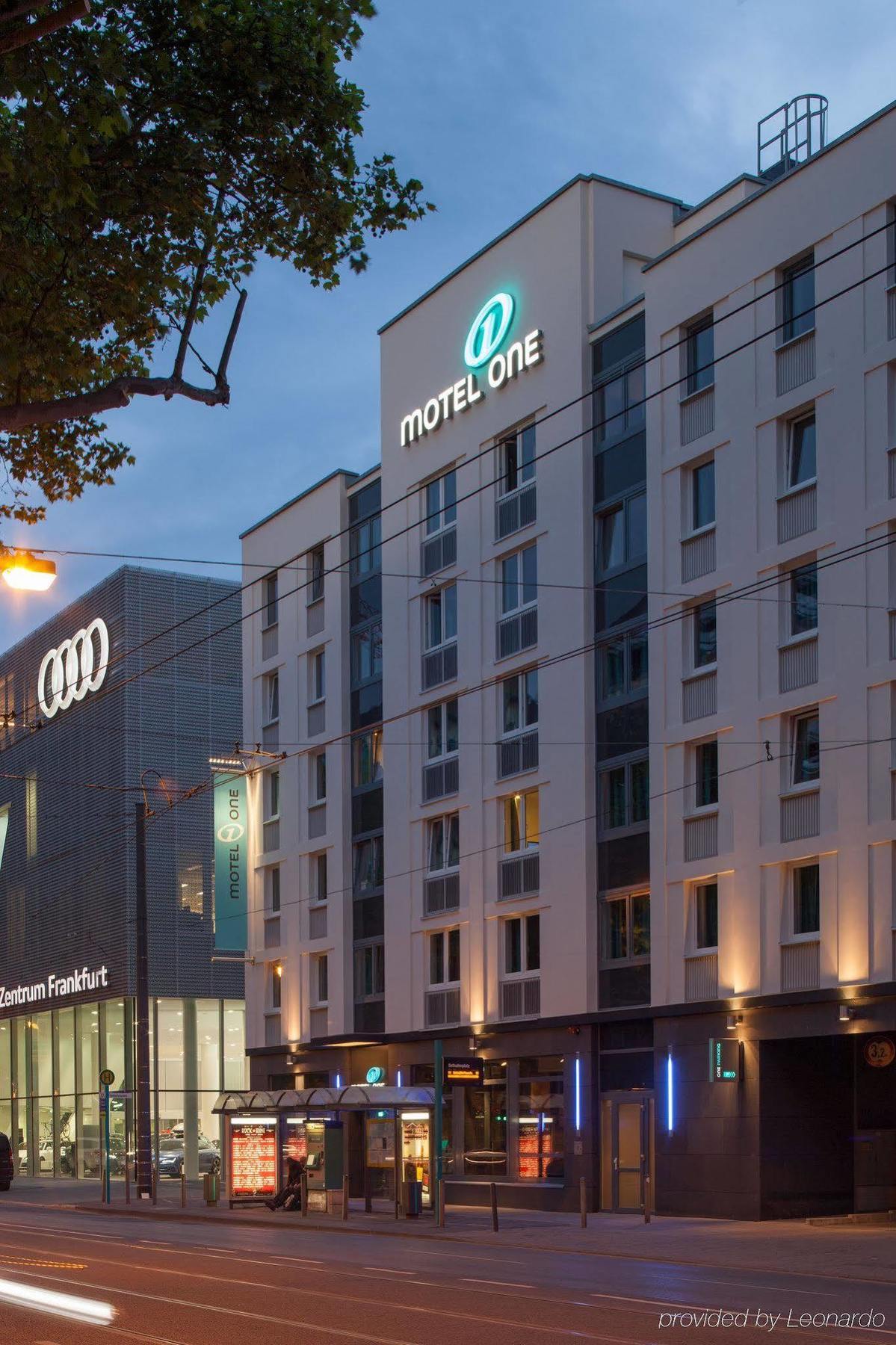 Motel One Frankfurt-Eastside Франкфурт-на-Майні Екстер'єр фото